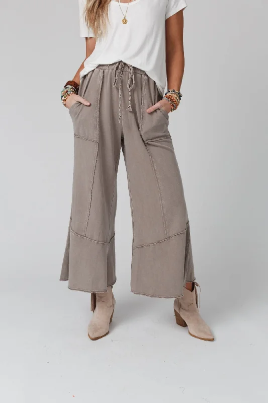 Feeling Good Wide Leg Pant - Taupe